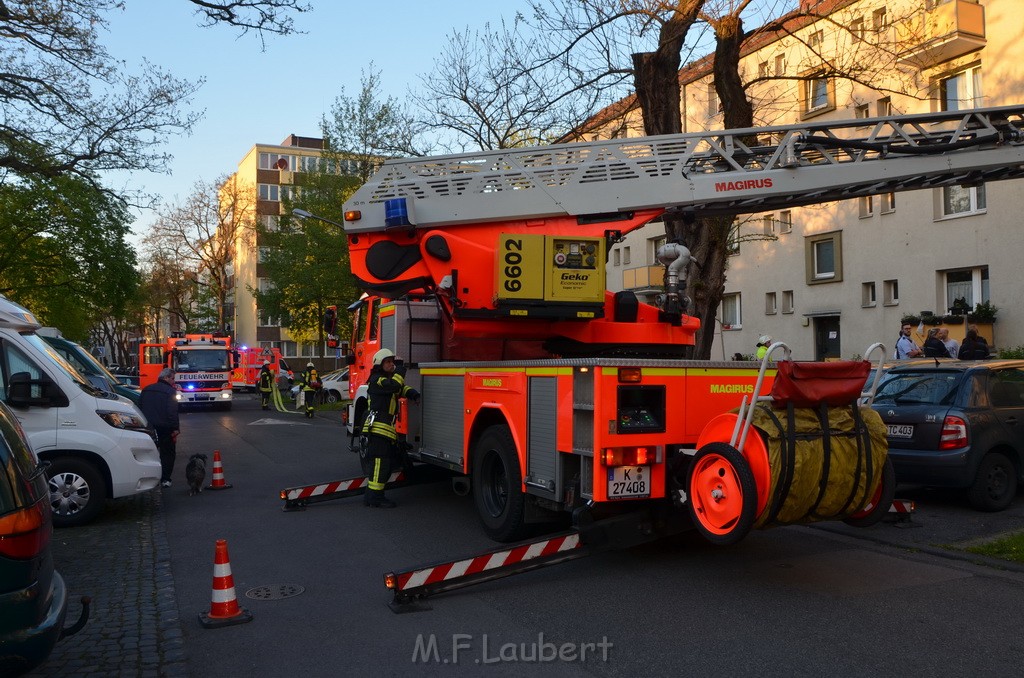 Topf auf Herd Koeln Vingst Burgstr P33.JPG - Miklos Laubert